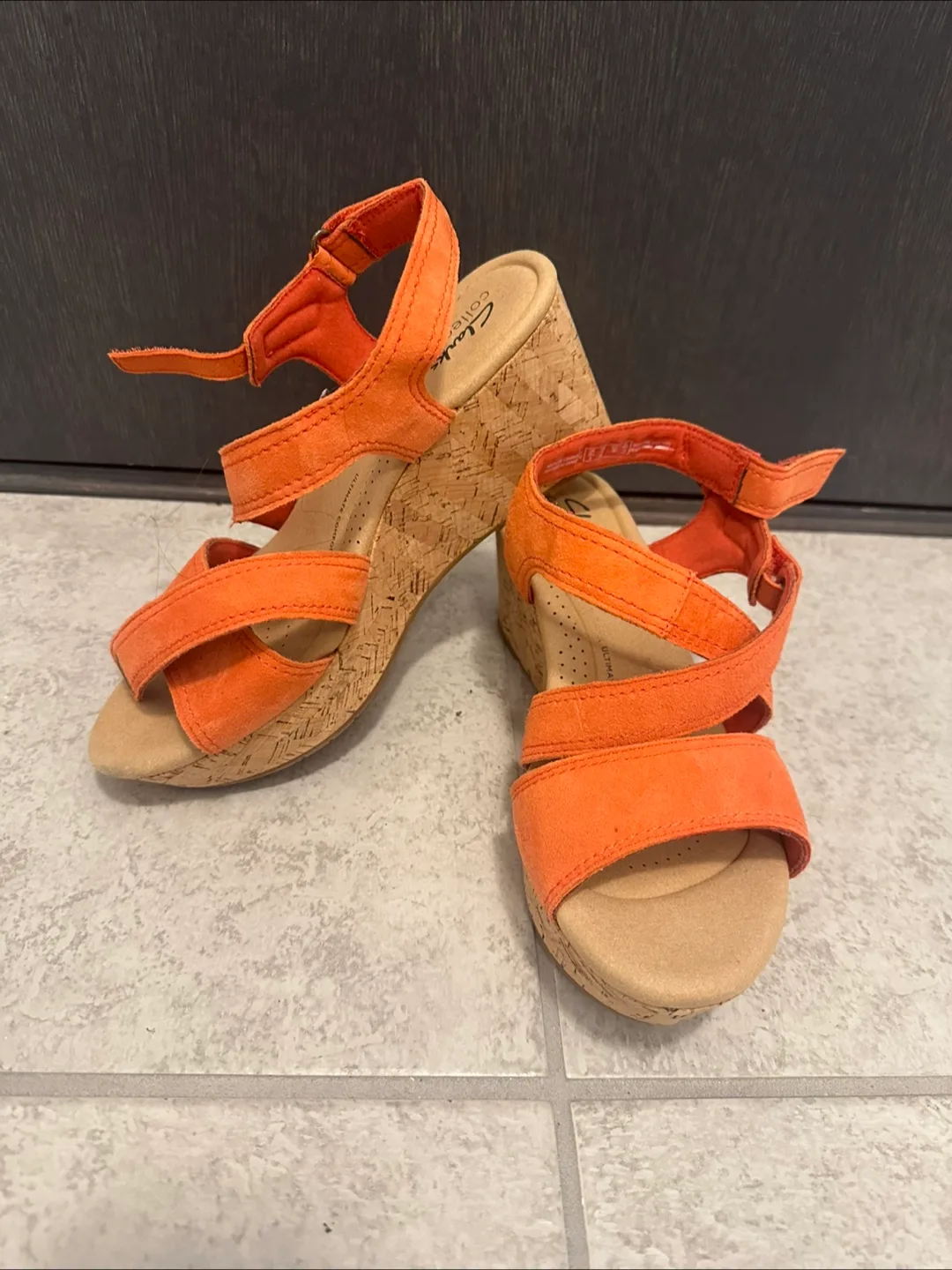 *New* Clarks Women's Wedge Sandals thumbnail
