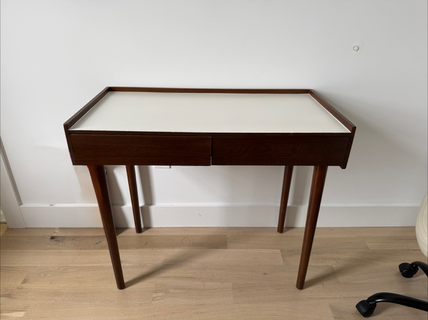 Small desk