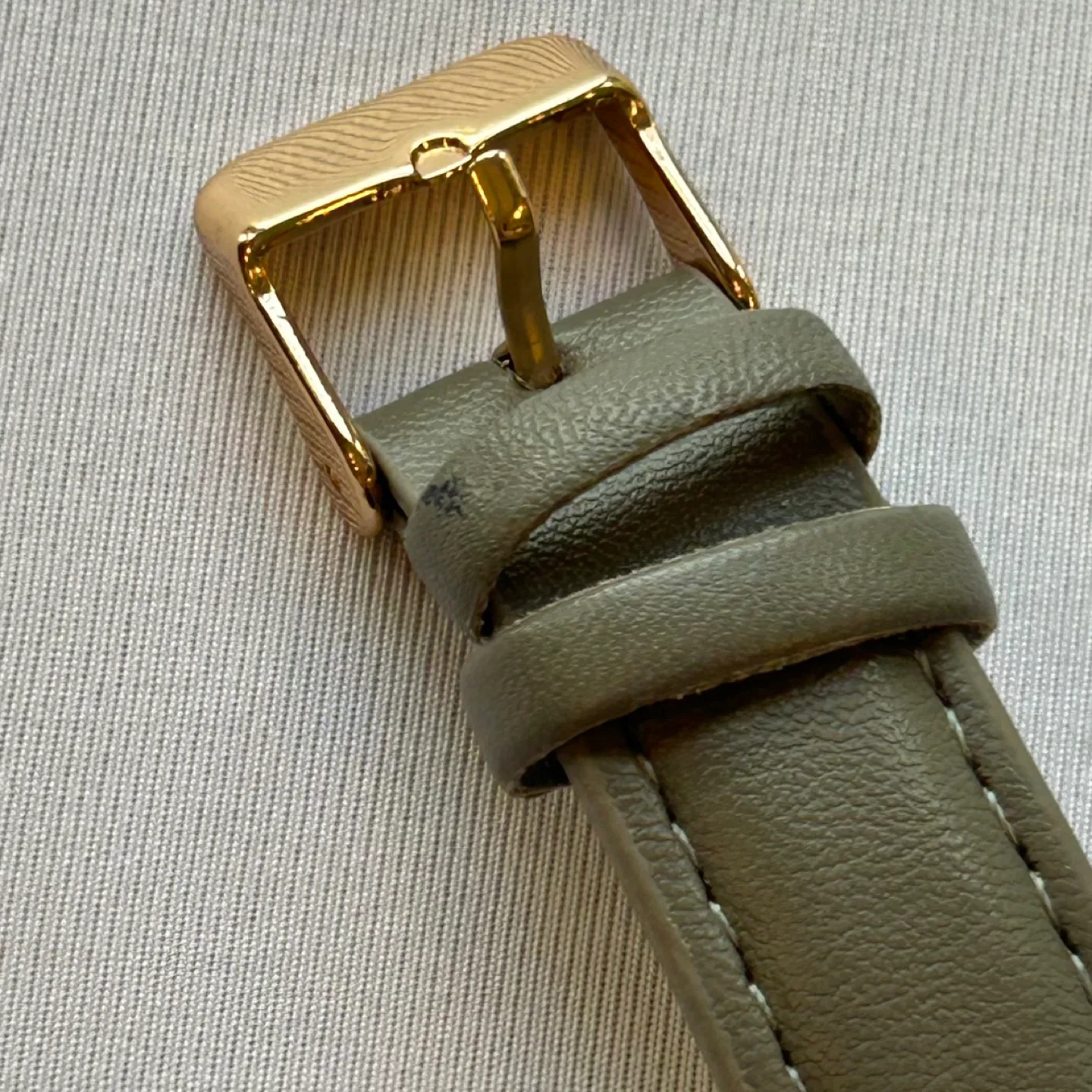 Valletta Gold and Gray Womens Analog Wrist Watch Crystal Accents image indicator(4)