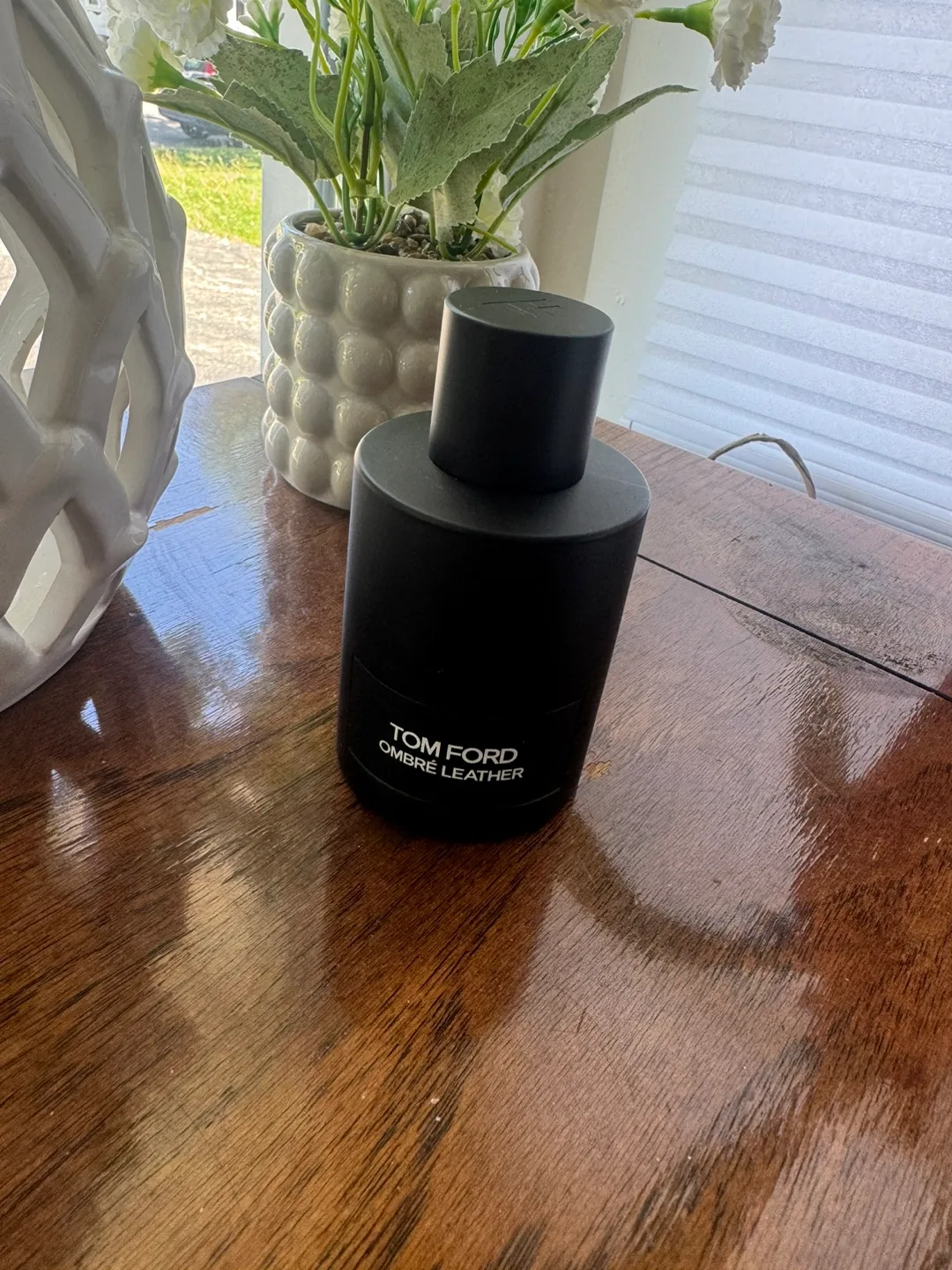 Tom Ford Ombré Leather Eau de Parfum thumbnail