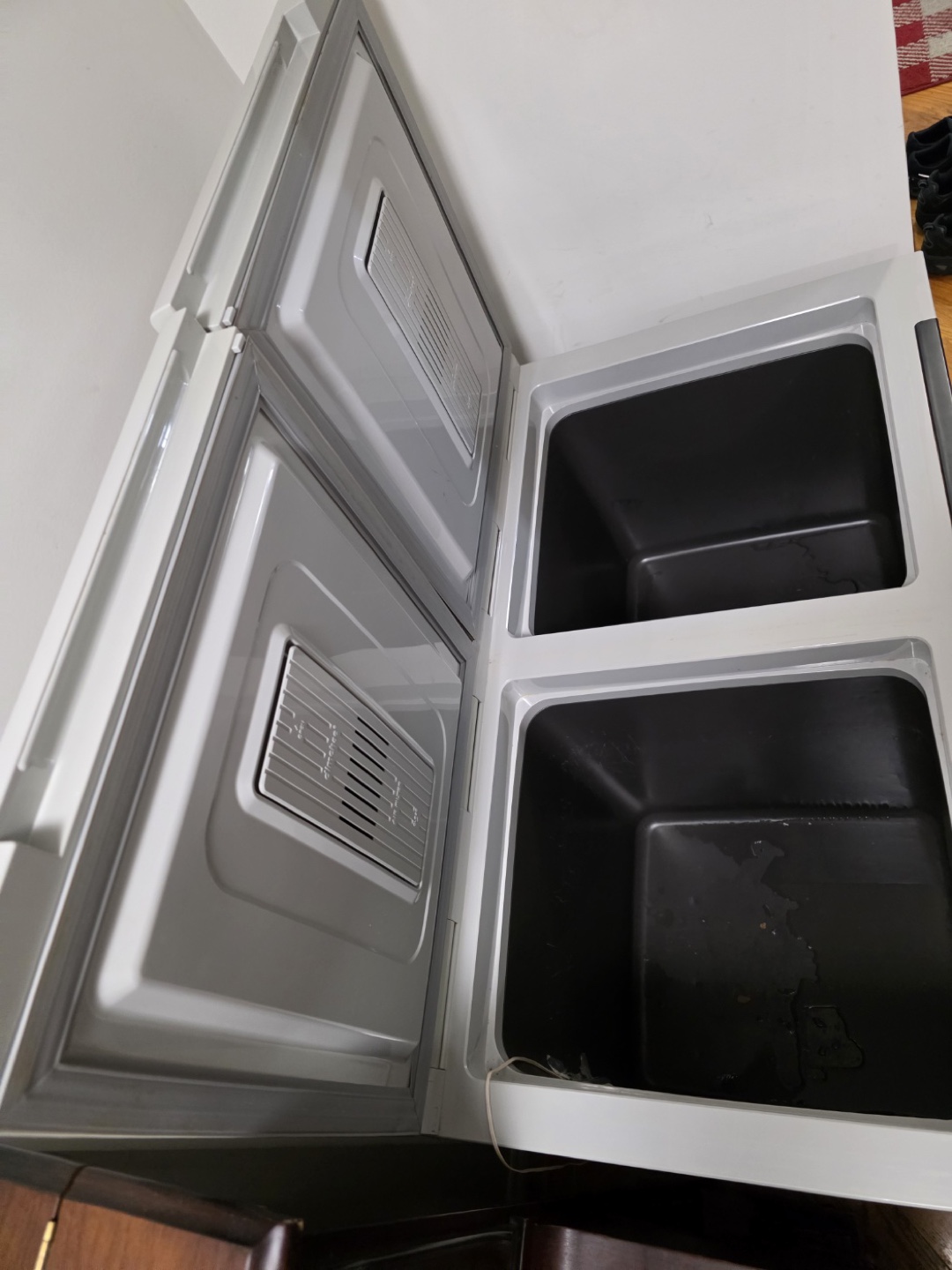 Climatec Chest Freezer with Two Compartments - photo 3