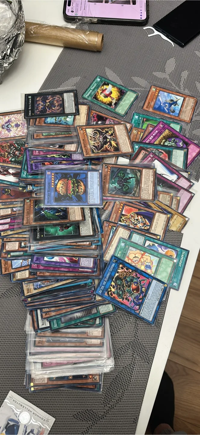 Yu-Gi-Oh! Trading Card Lot thumbnail