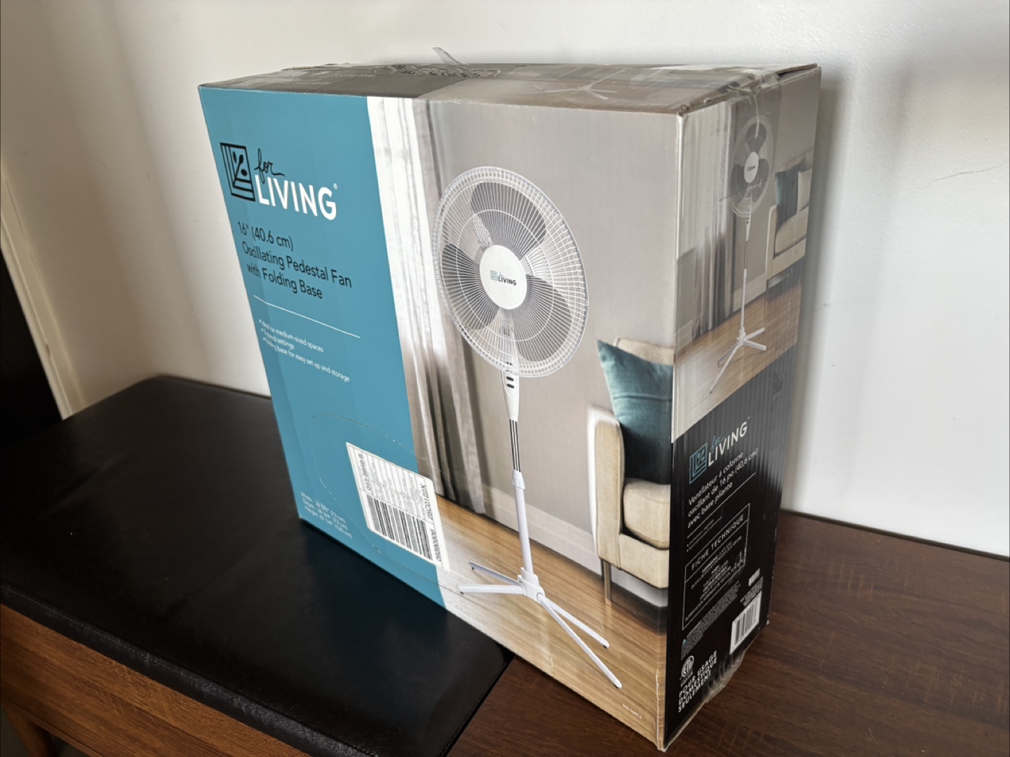 New in Box 16" For Living Oscillating Pedestal Fan - photo 2
