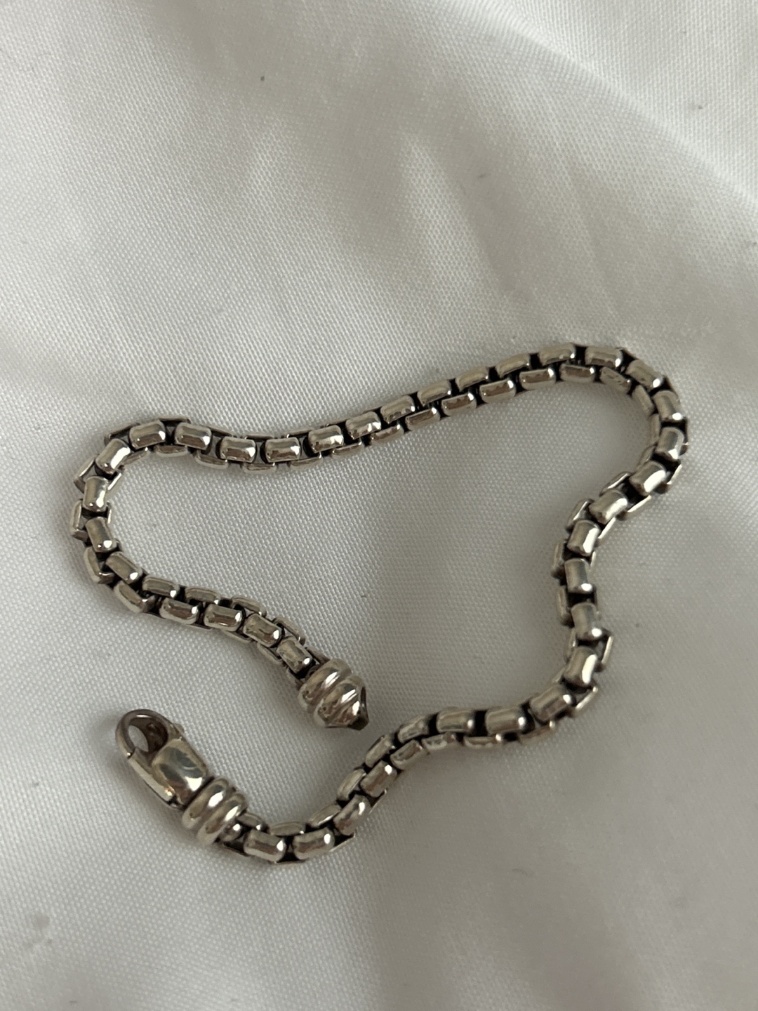 MEJURI Sterling Silver Round Box Chain Bracelet