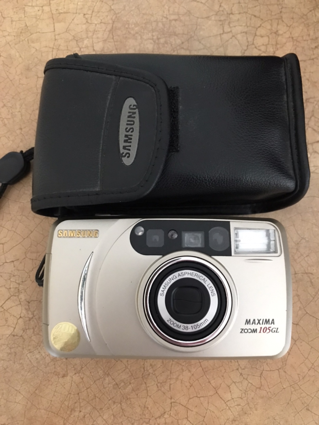 Samsung Maxima Zoom 105GL 35-105mm Film Camera with Case