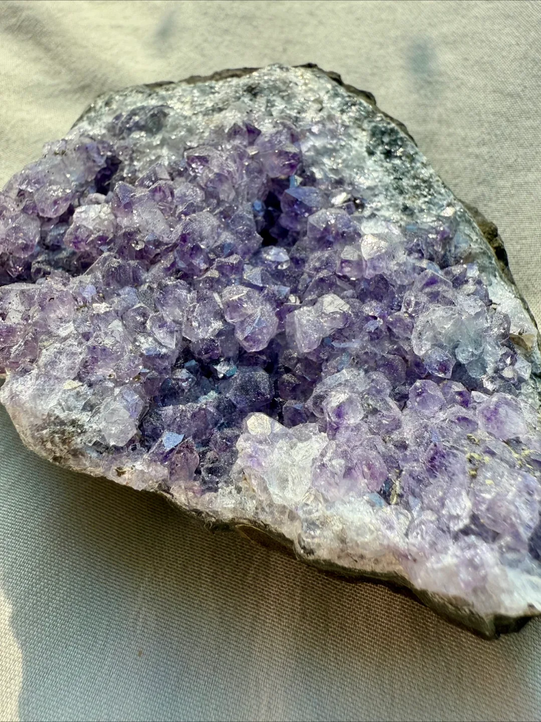 Amethyst Geode Cluster image indicator(3)