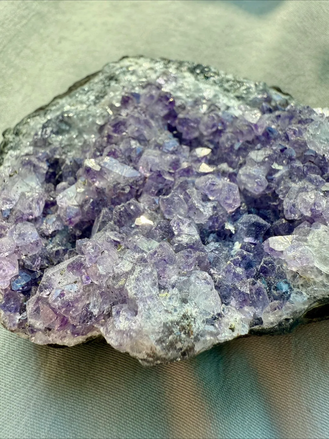 Amethyst Geode Cluster image indicator(6)