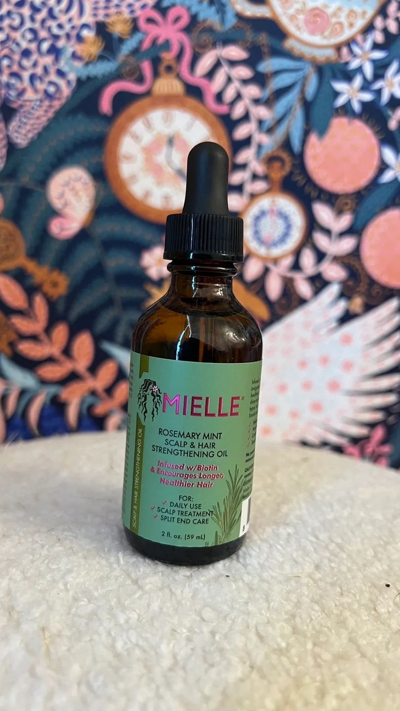 Mielle Rosemary Mint Scalp & Hair Strengthening Oil thumbnail
