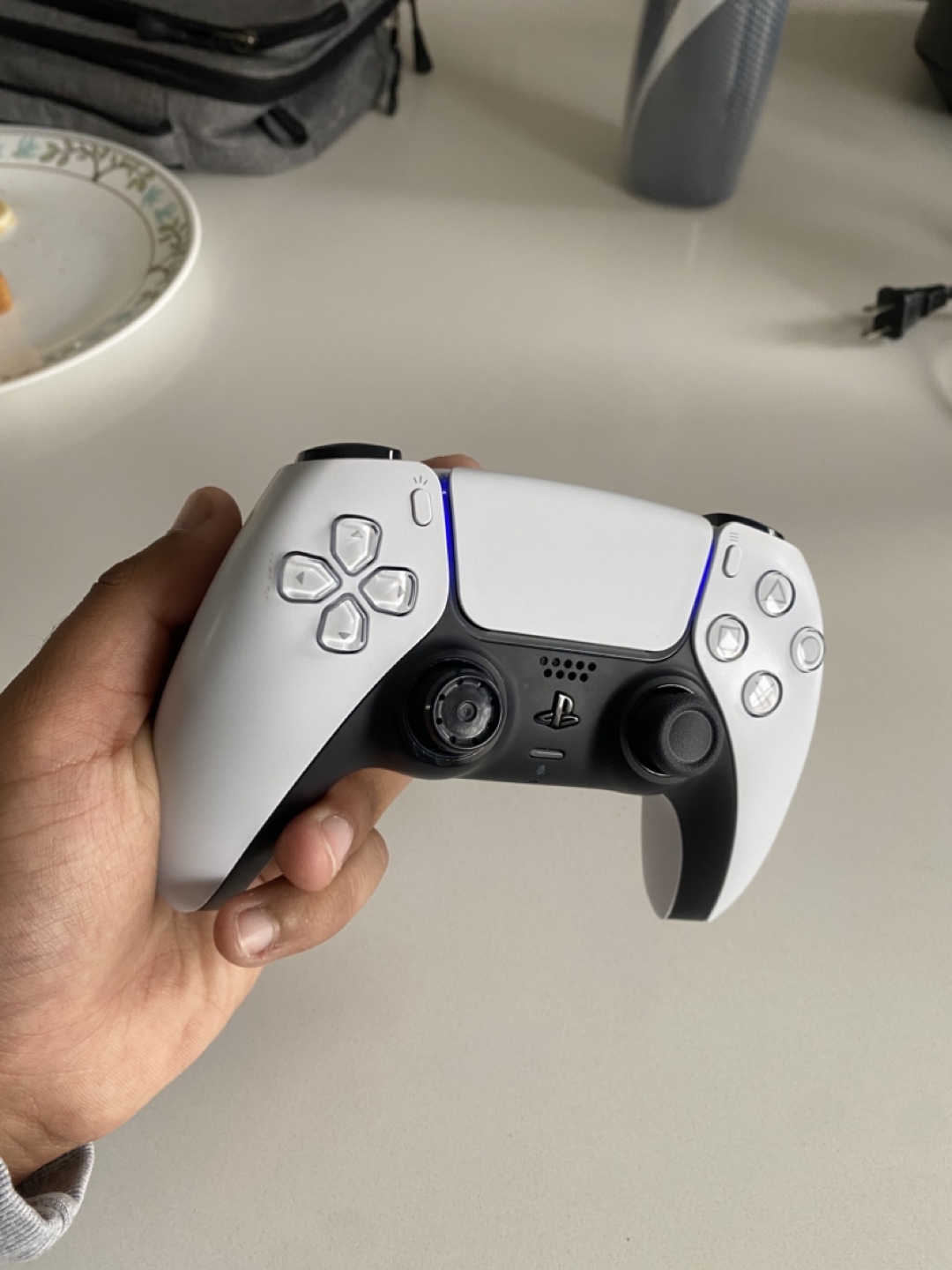 Sony PlayStation 5 DualSense Wireless Controller - White - photo 4