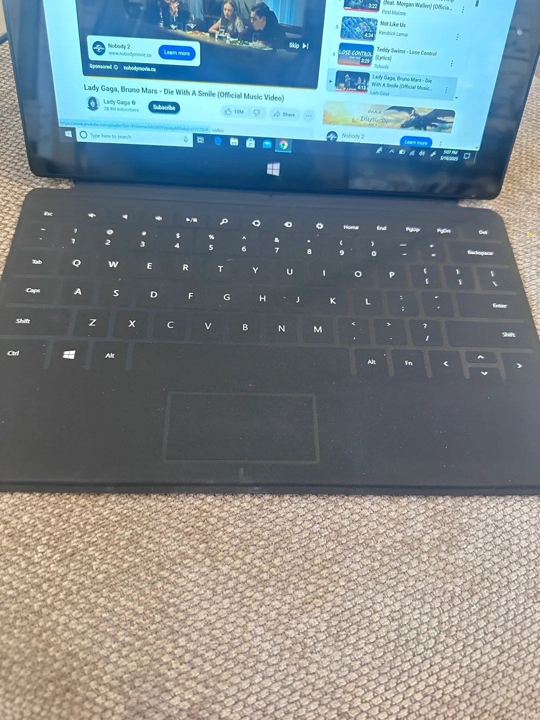 Microsoft Surface Pro 2 with Keyboard ( Touchscreen ) image indicator(3)