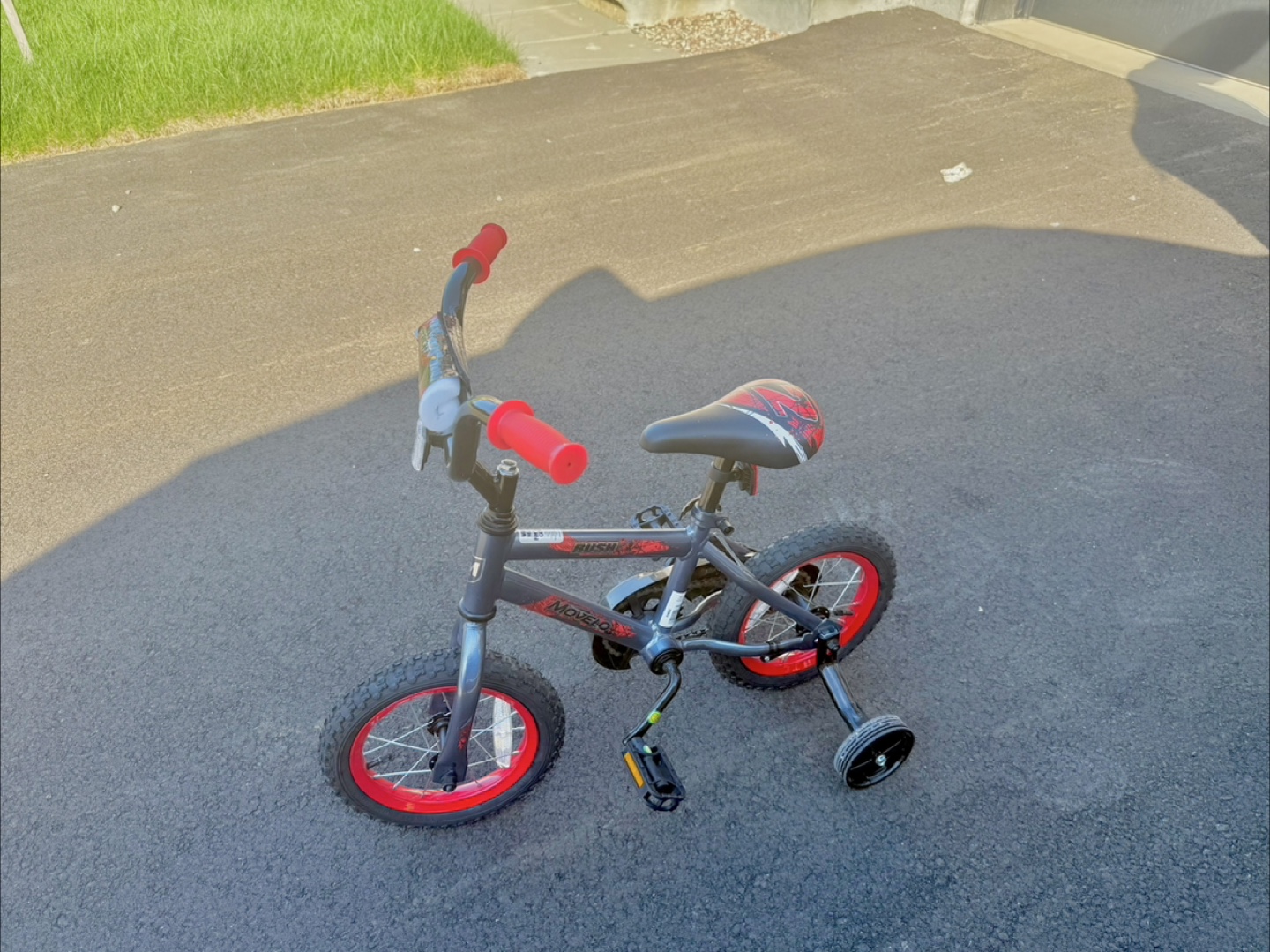 Kids' 12-inch Bike with Training Wheels - photo 3