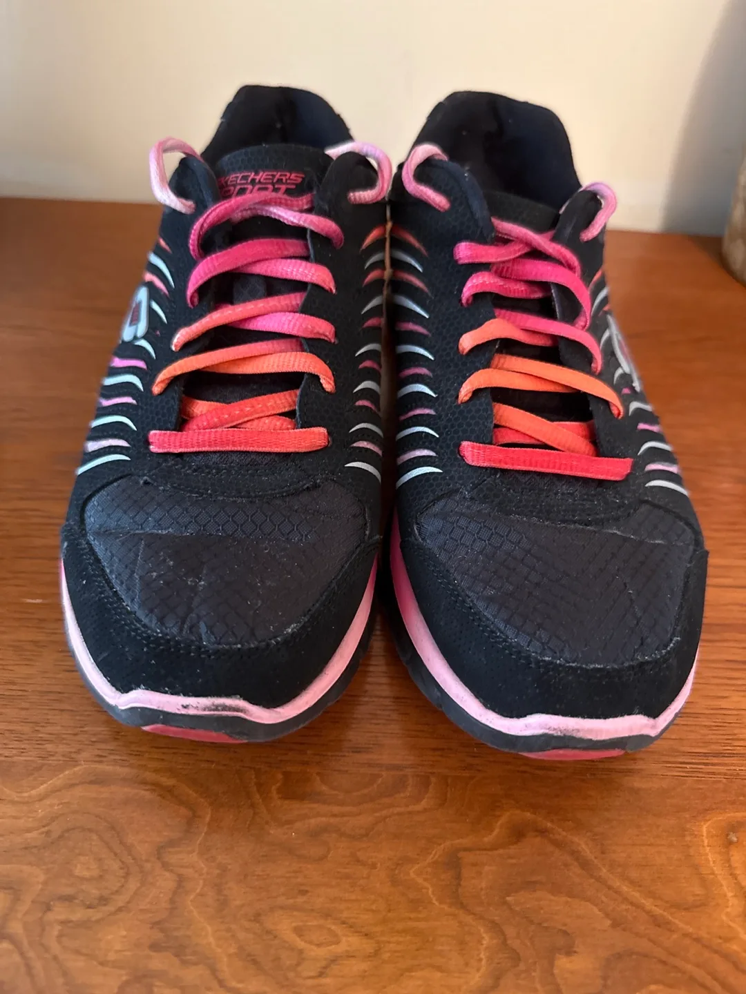 Skechers Sport Shoes 7.5 thumbnail
