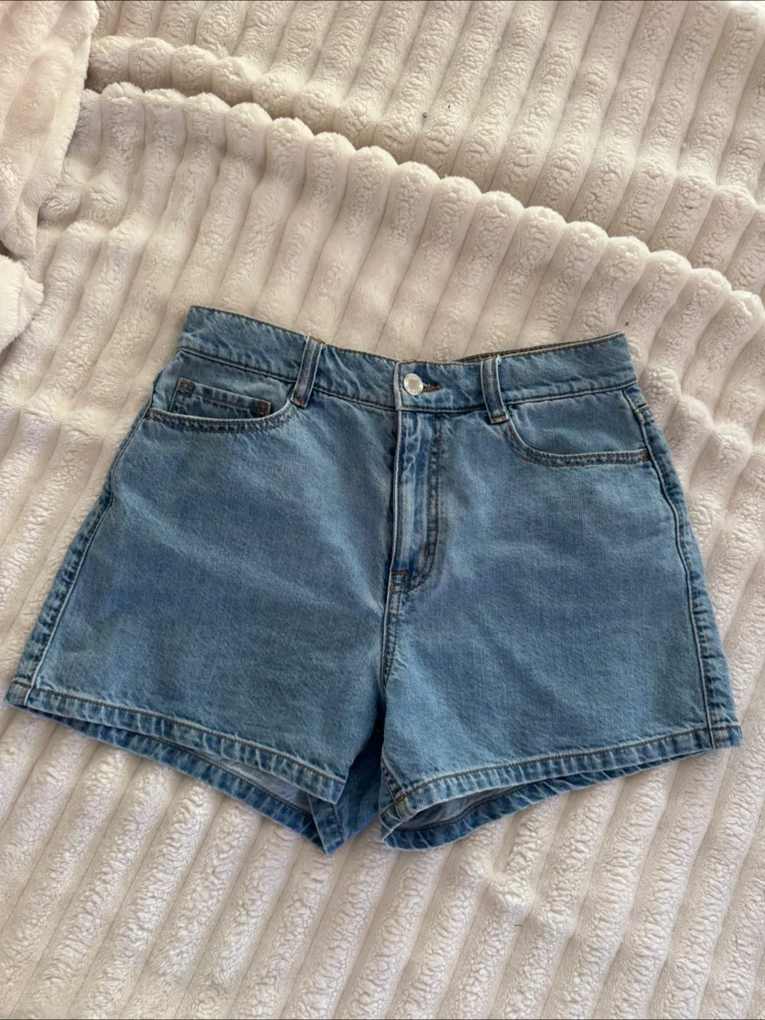 Frank and Oak Mom Jean Shorts thumbnail