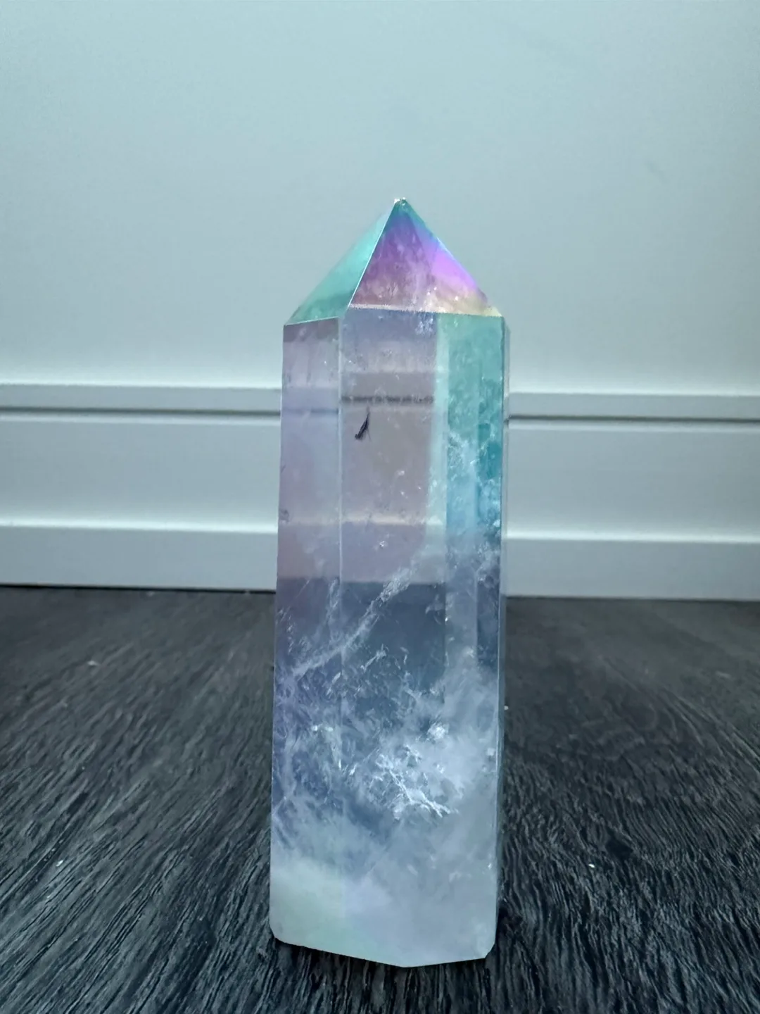 Rainbow Clear Quartz Point image indicator(3)