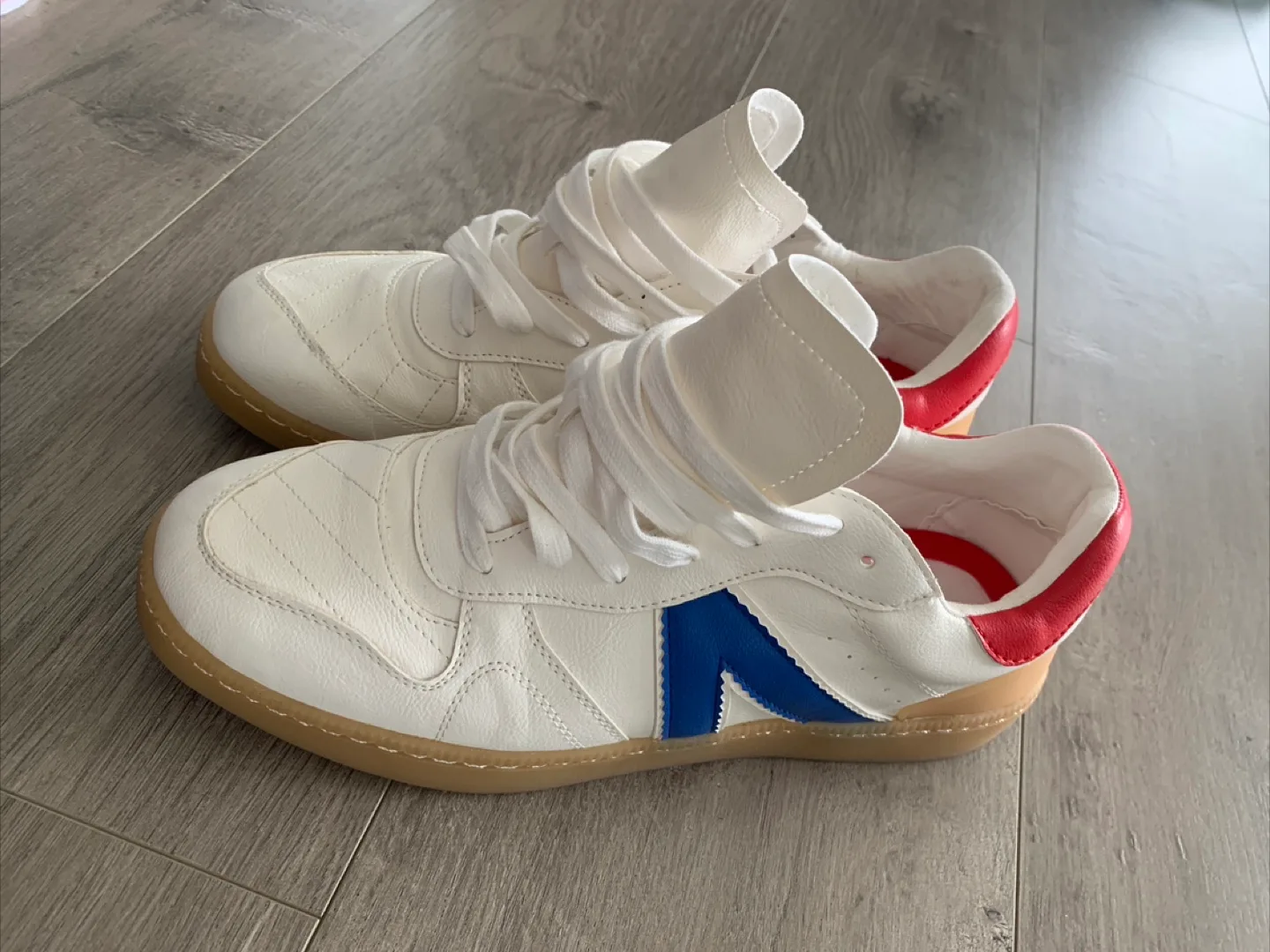 MIA Size 11M Women’s Sneakers 👟🏒 image indicator(3)