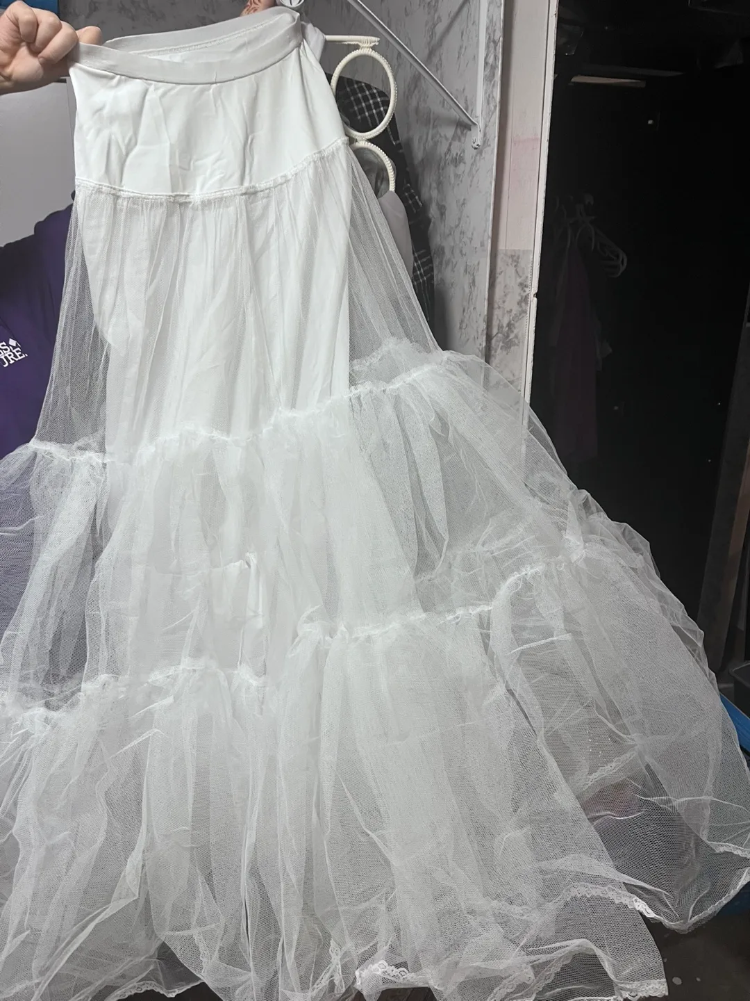 White tulle petticoat image indicator(3)