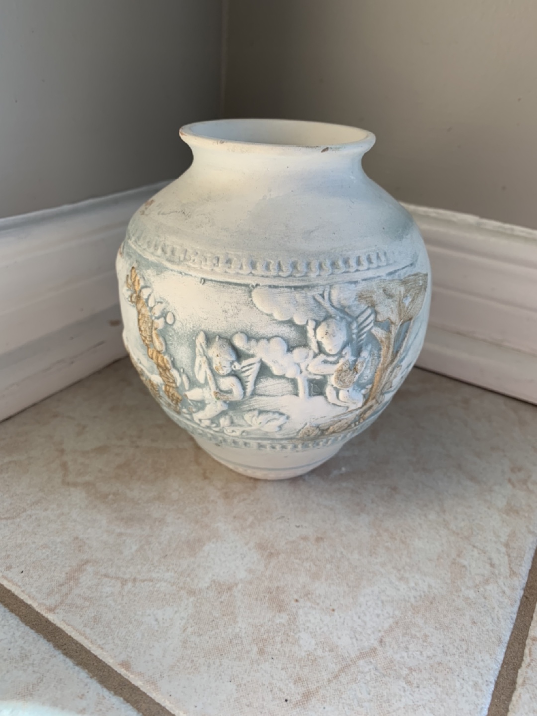 Vintage Ceramic Vase with Cherubs and Floral Design - photo 3