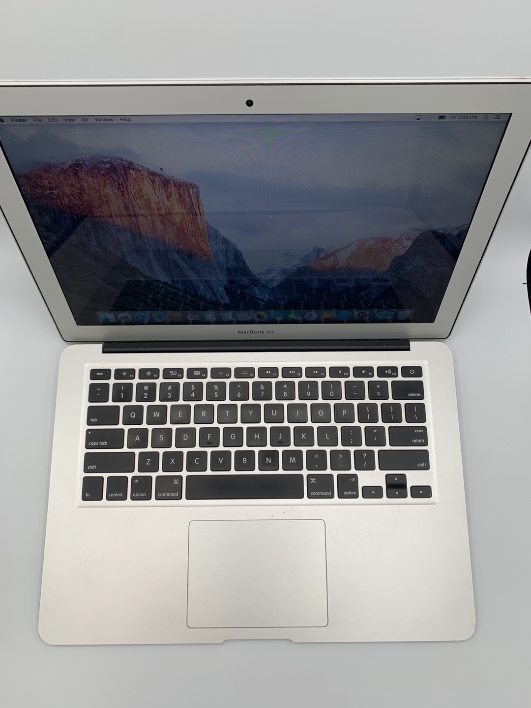 MacBook Air 1.6GHz i5 8GB RAM 250GB SSD - photo 2