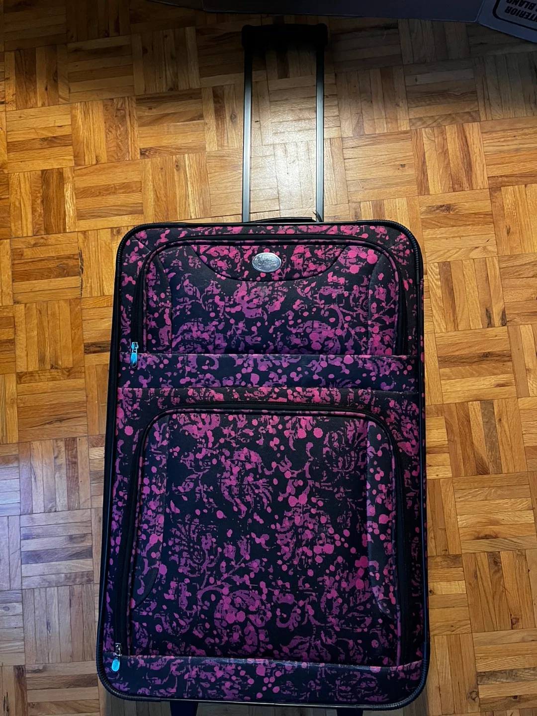 26” Large Rolling Suitcase (Pink and Black) thumbnail