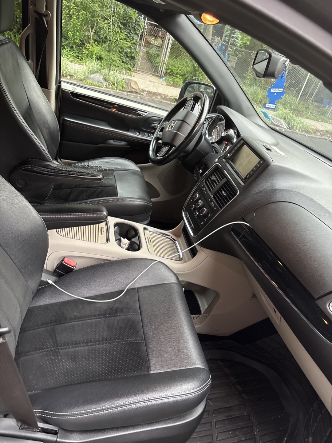 2017 Dodge Grand Caravan - For Sale - photo 5