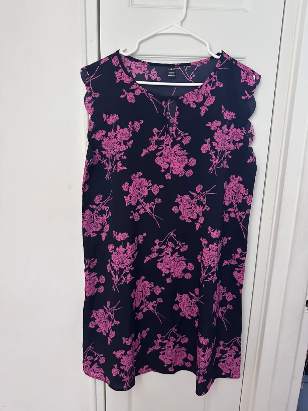 Women's Summer Dresses (Size XL) image indicator(3)