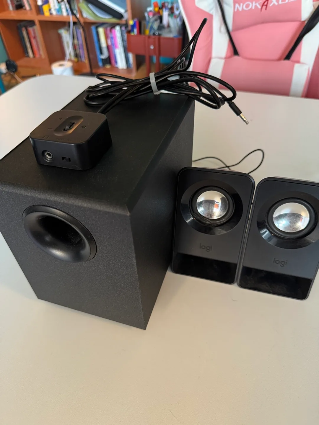 Logitech Multimedia Speakers 2.1 thumbnail