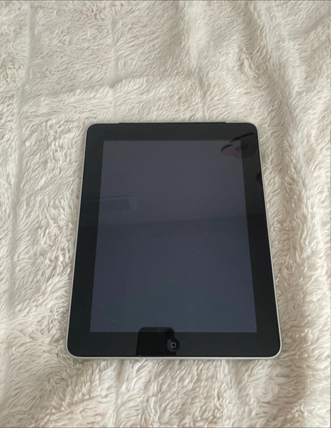 iPad 1 generation 64GB #freecycle image indicator(5)