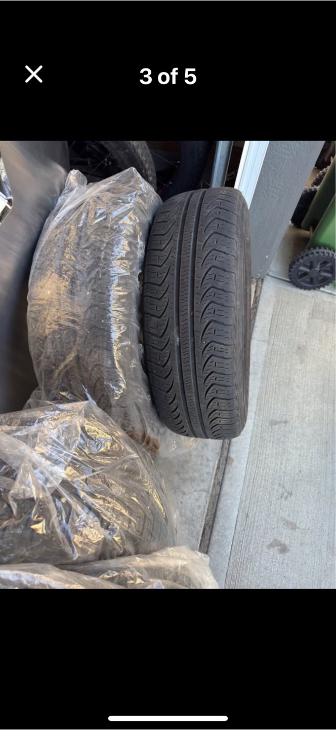4 Pirelli tires P205/65 R16 - photo 2