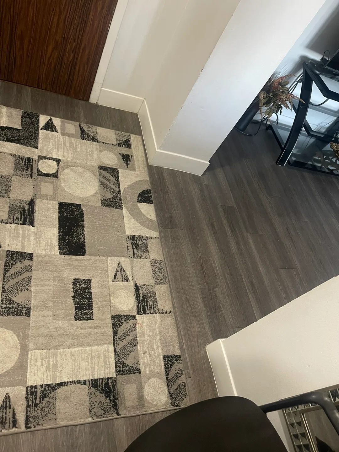 2 Geometric Area Rug thumbnail