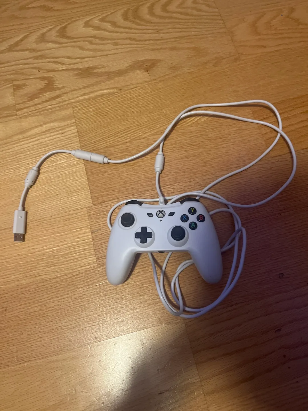 Wired Xbox Controller - White thumbnail