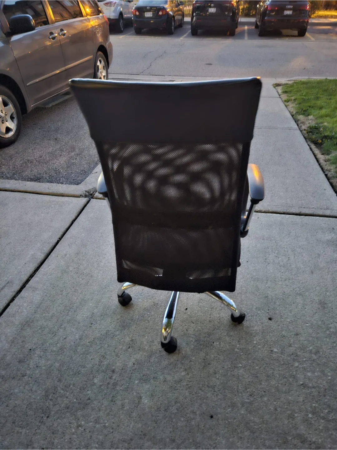 Office Chair image indicator(3)