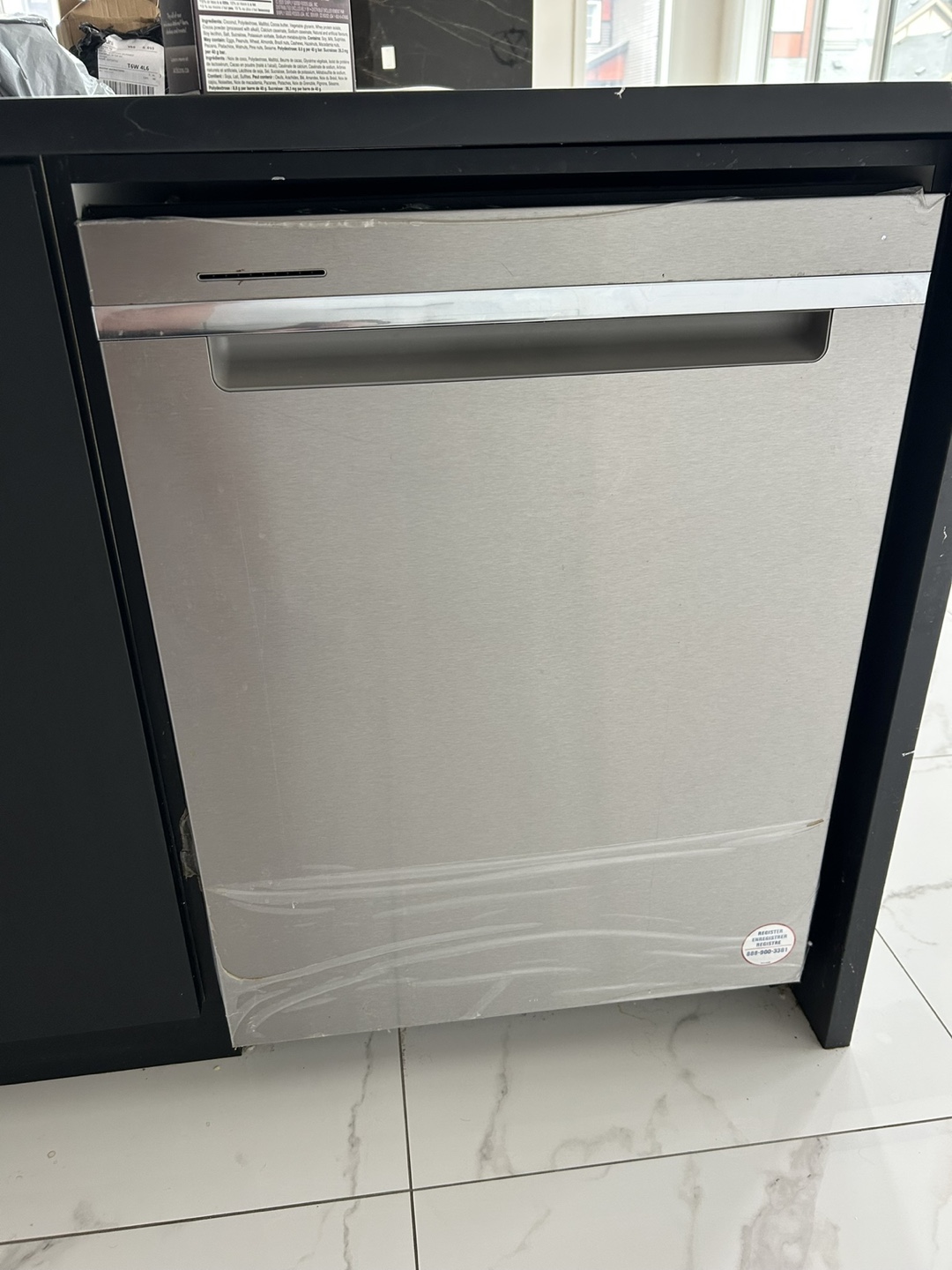 Whirlpool Built-in Dishwasher - Stainless Steel