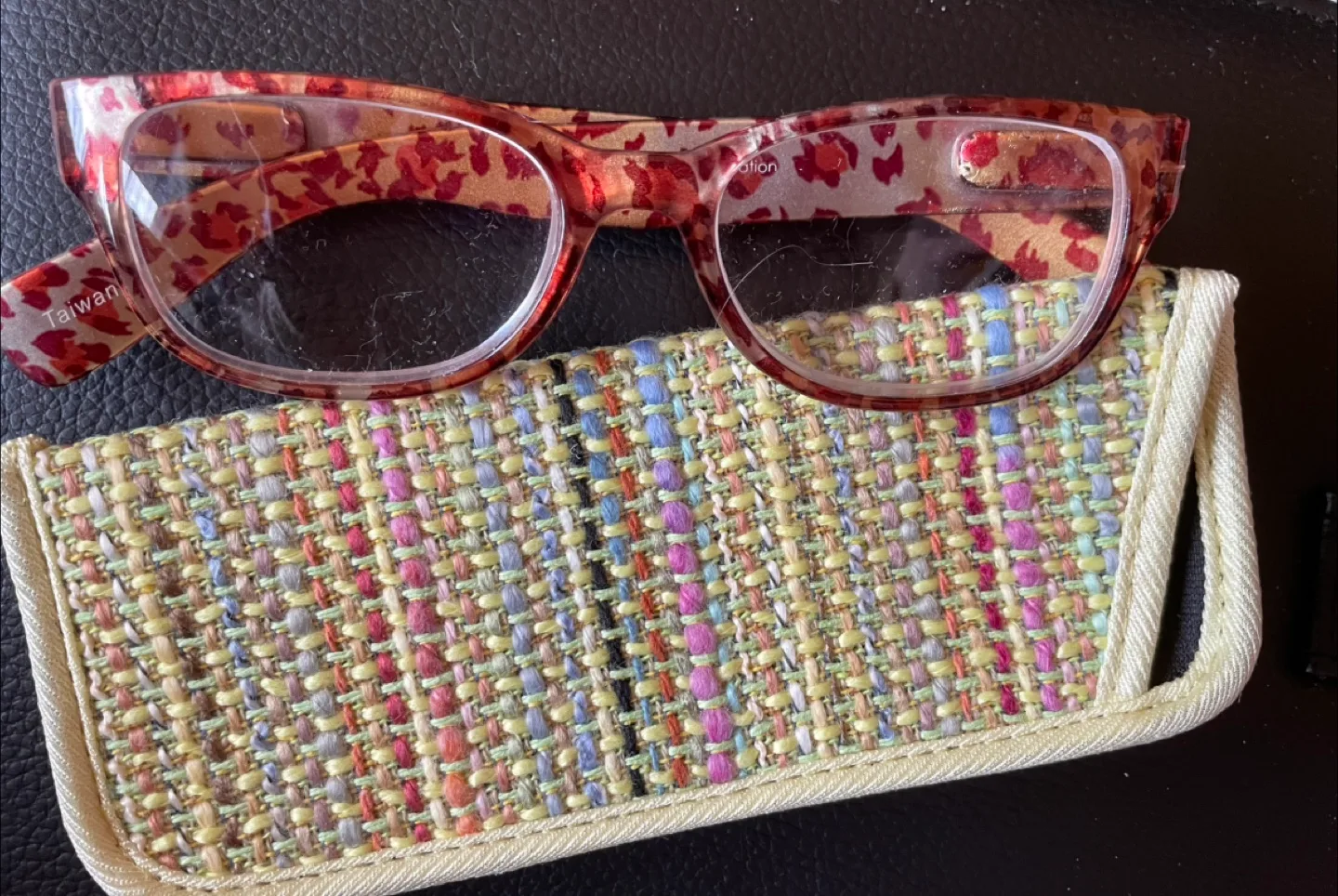 🏒Millie LEP Reading Glasses with Case thumbnail