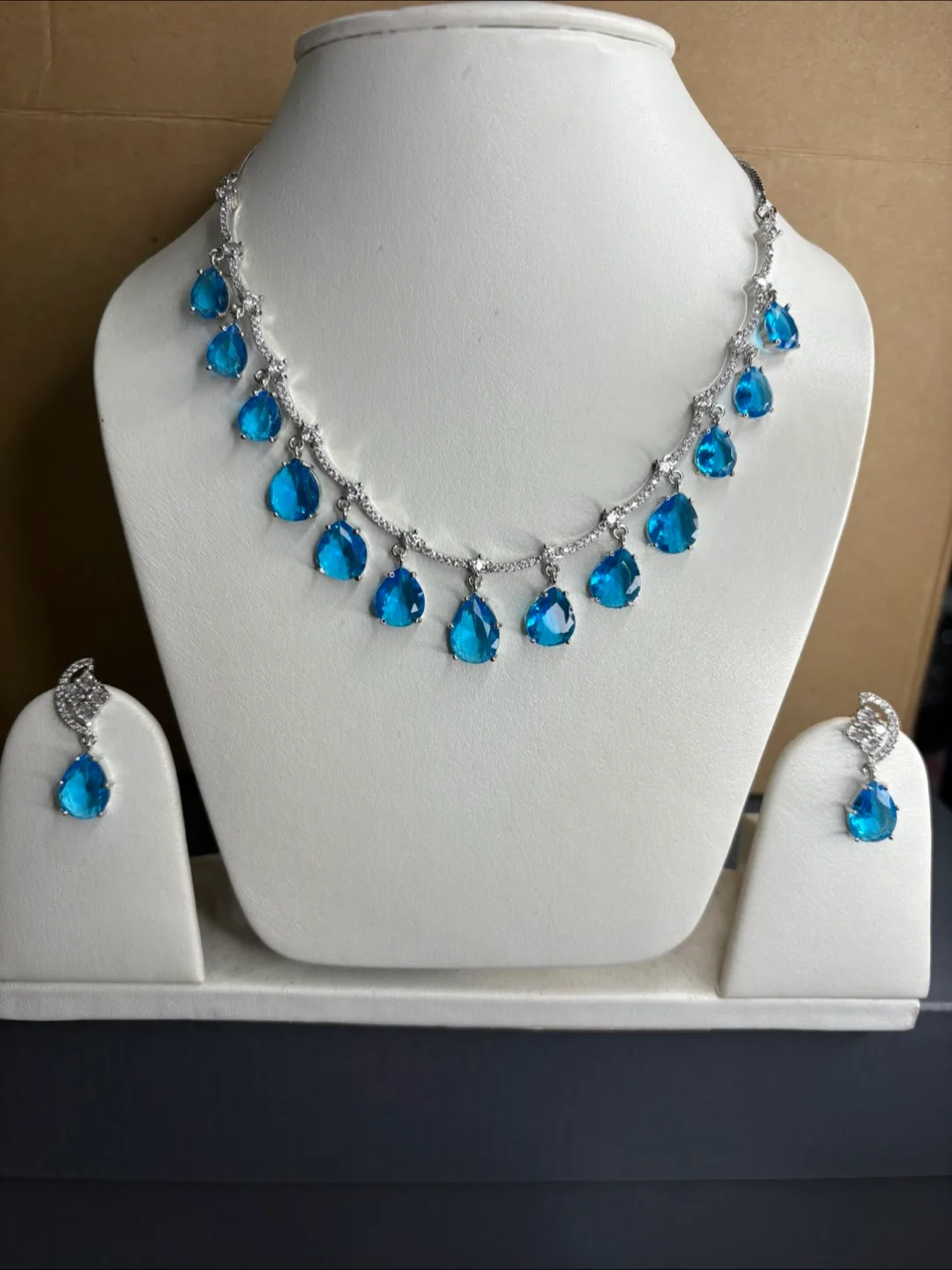 Stunning Blue Topaz Necklace and Earrings Set image indicator(3)