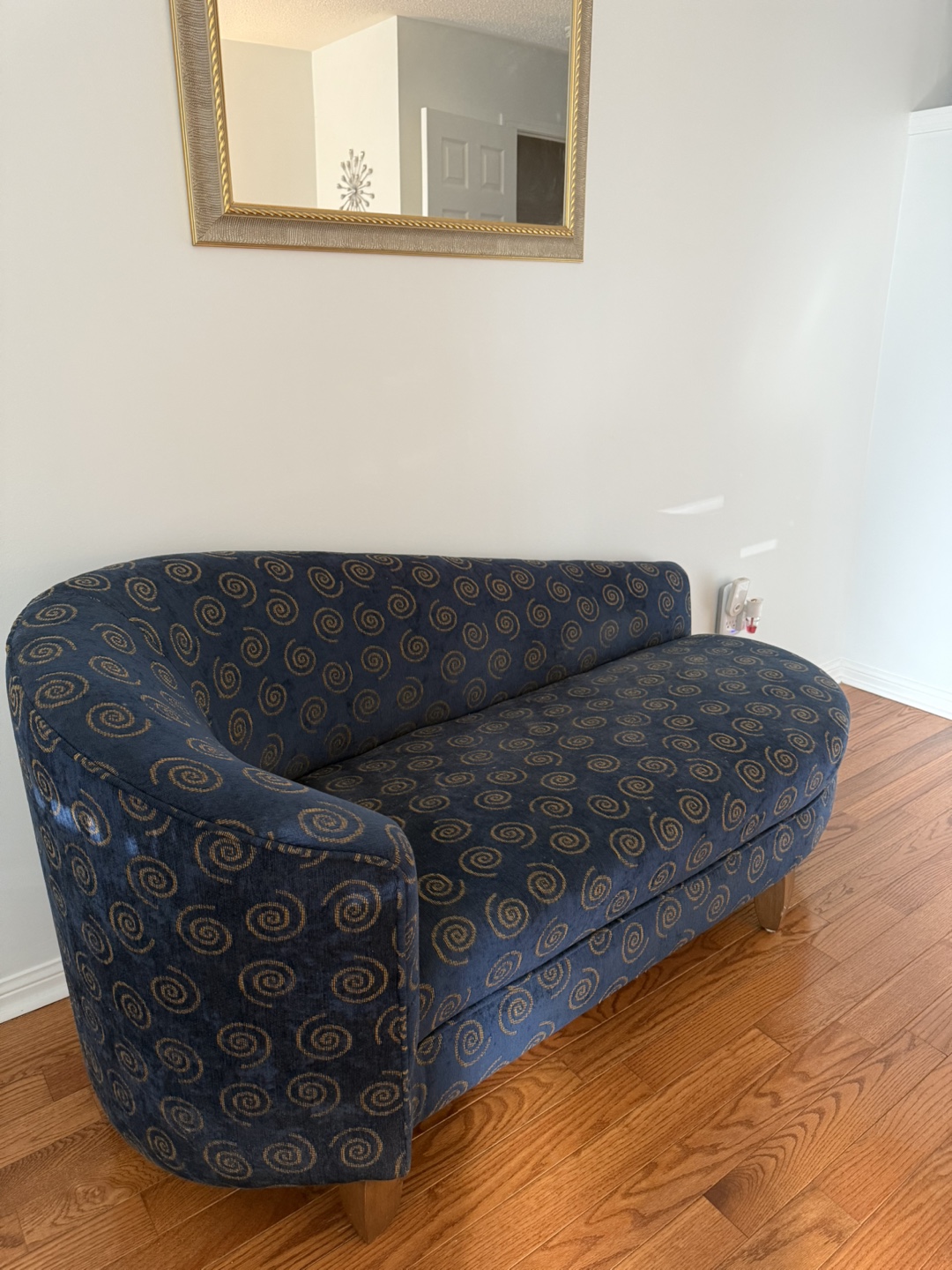 Blue and Gold Swirl Chaise Lounge - photo 3