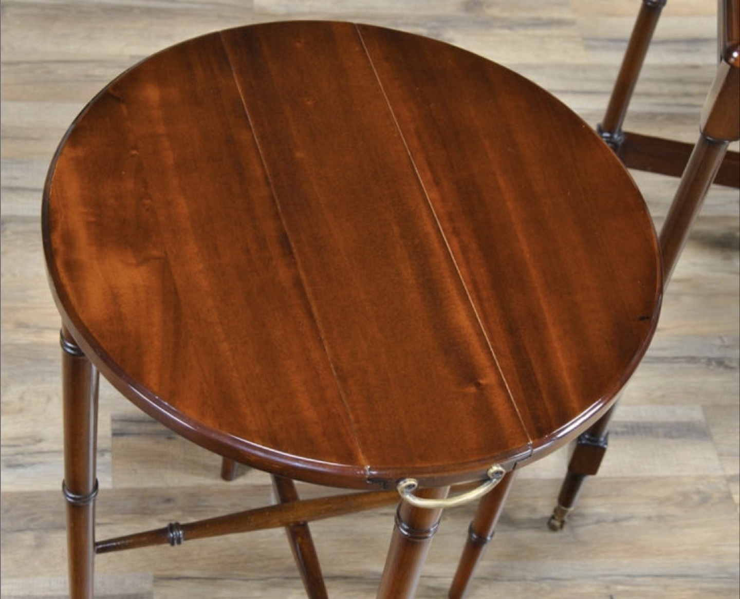 Antique Mahogany Round Drop-Leaf Table - photo 4