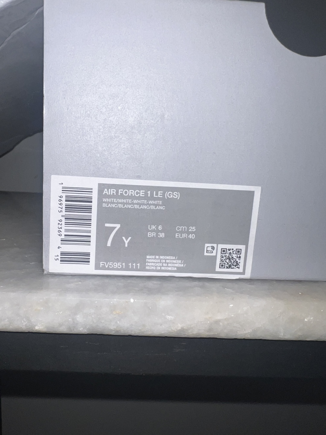 Nike Air Force 1 '07 (GS) Size 7Y - White - photo 5