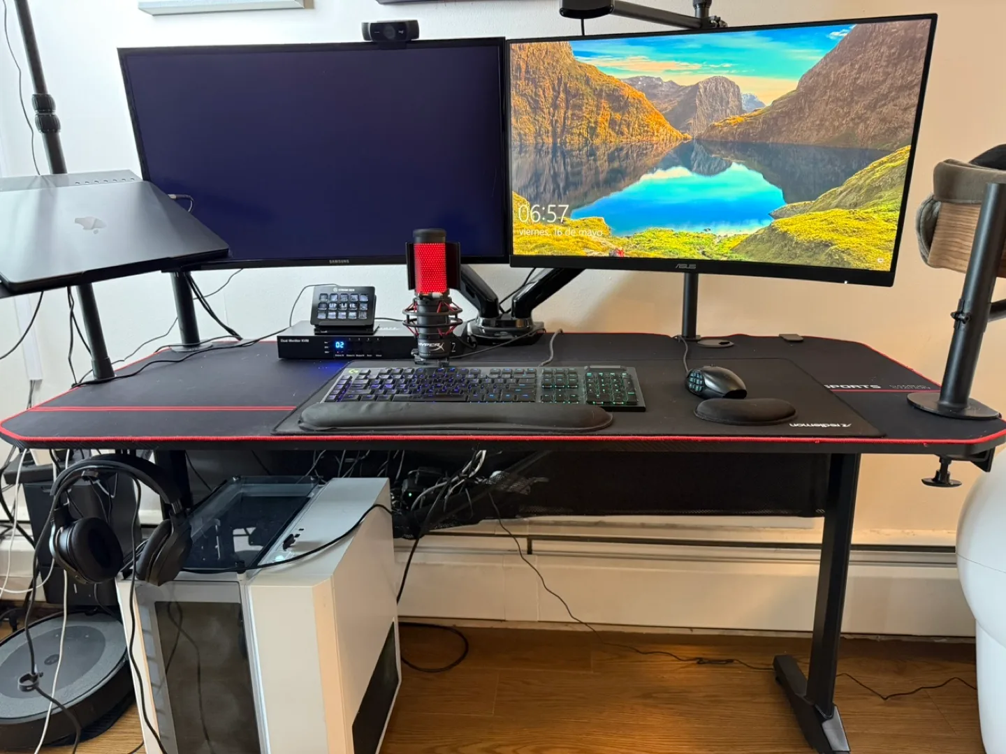 Gaming Desk! - Moving sale 💚 thumbnail