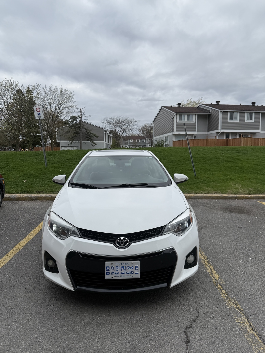 2015 Toyota Corolla - White