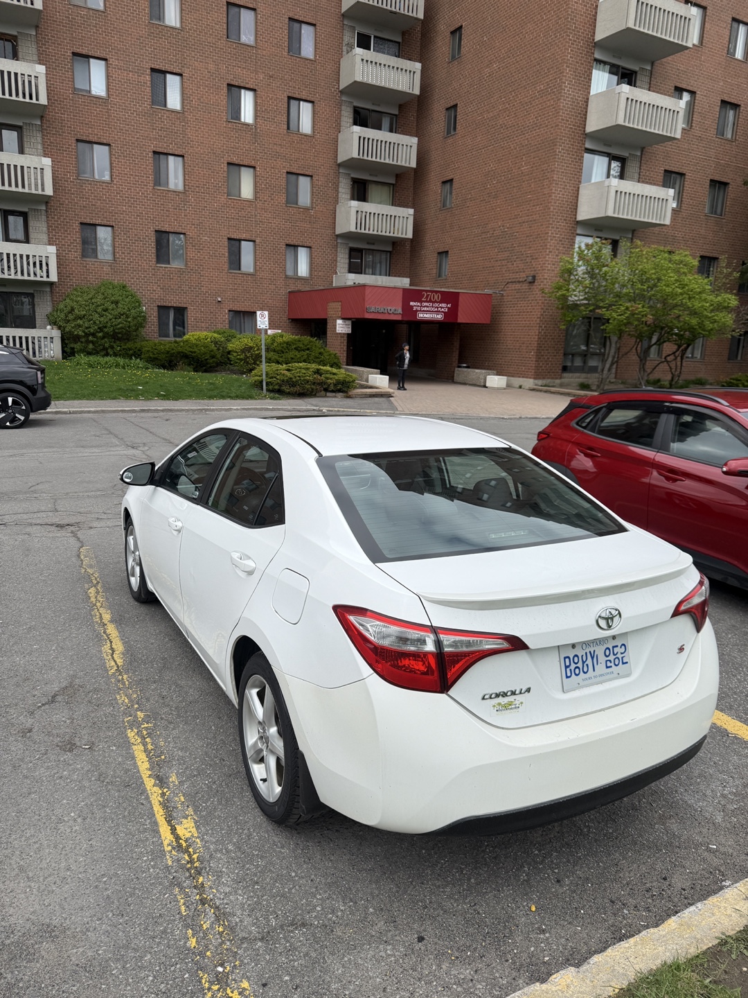 2015 Toyota Corolla - White - photo 4