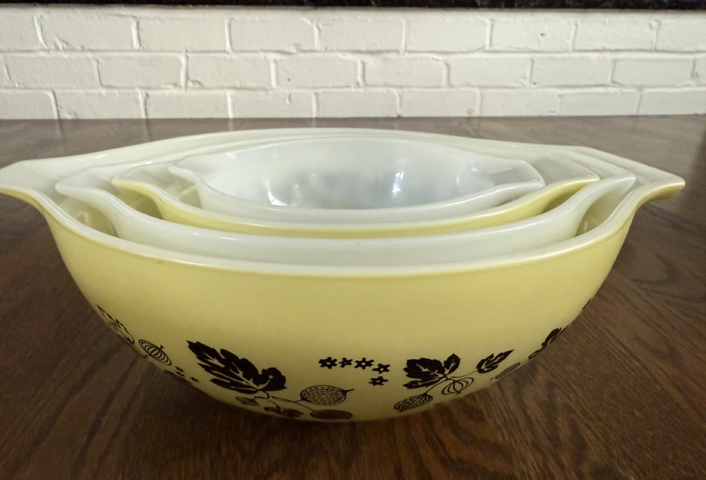 Vintage Pyrex Gooseberry Mixing Bowls, Set of 4 - photo 2