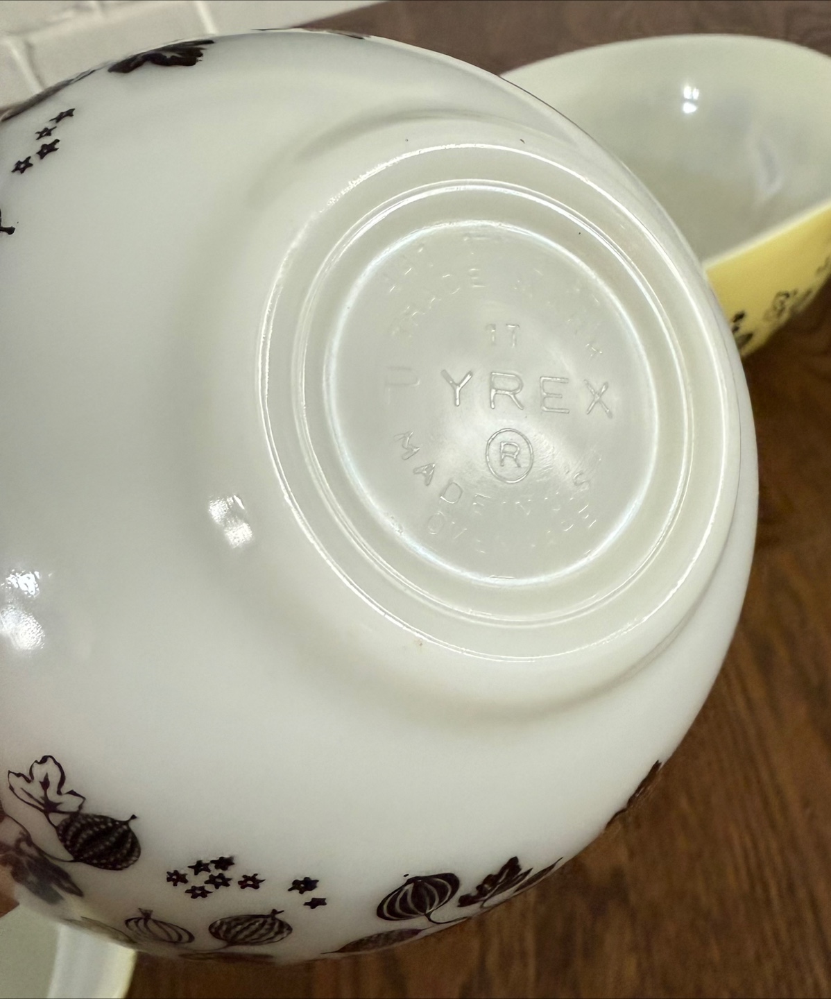 Vintage Pyrex Gooseberry Mixing Bowls, Set of 4 - photo 5