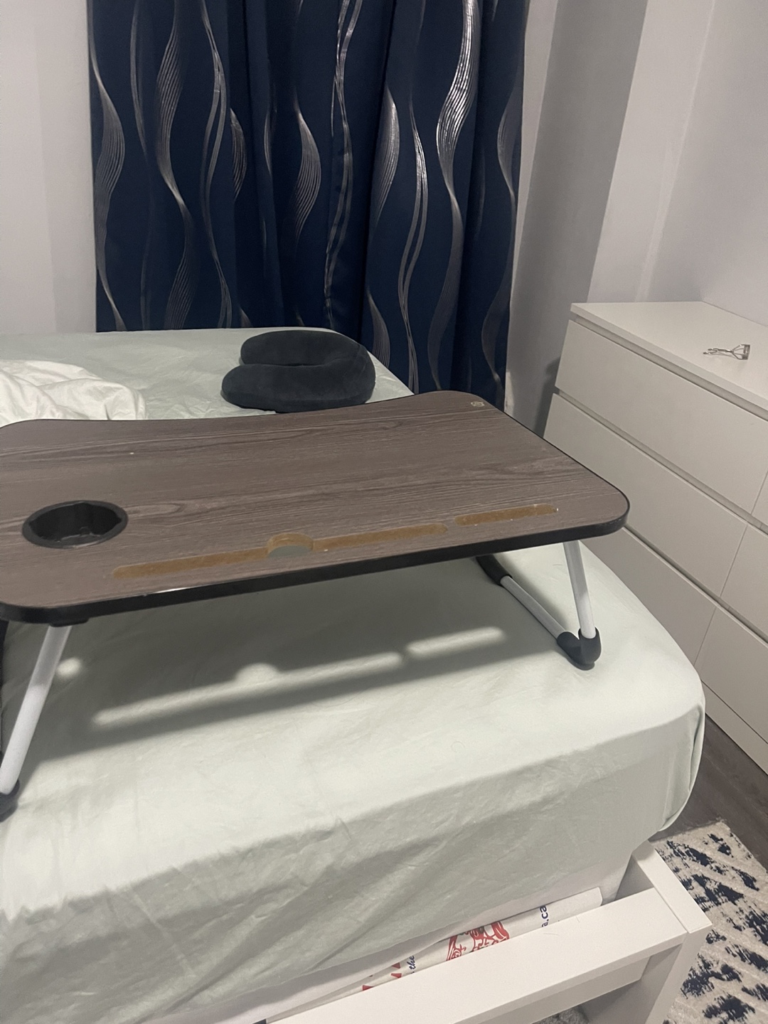 Portable Laptop Bed Tray Table - photo 4