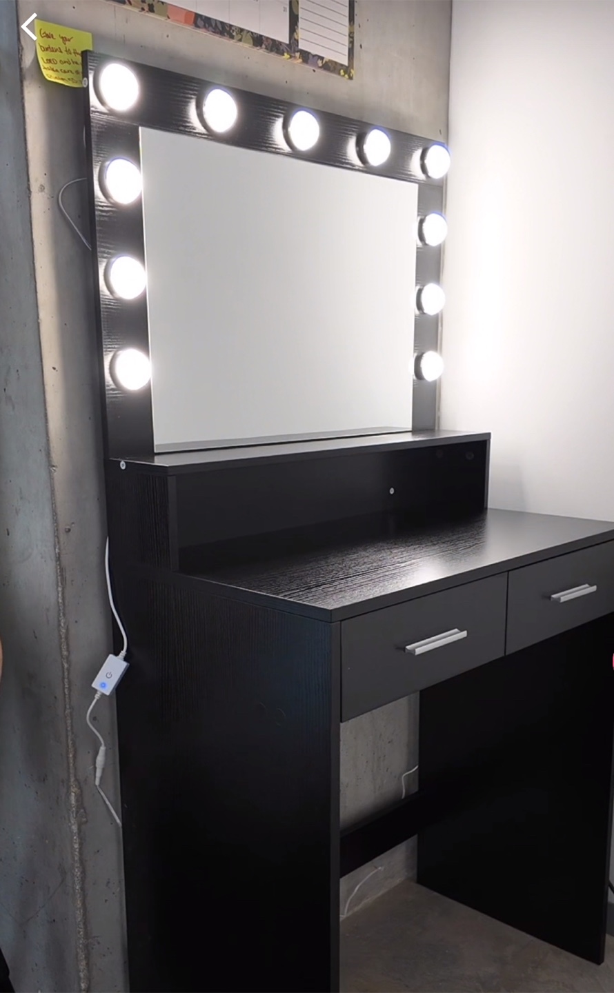 Hollywood Vanity Makeup Desk with Lighted Mirror