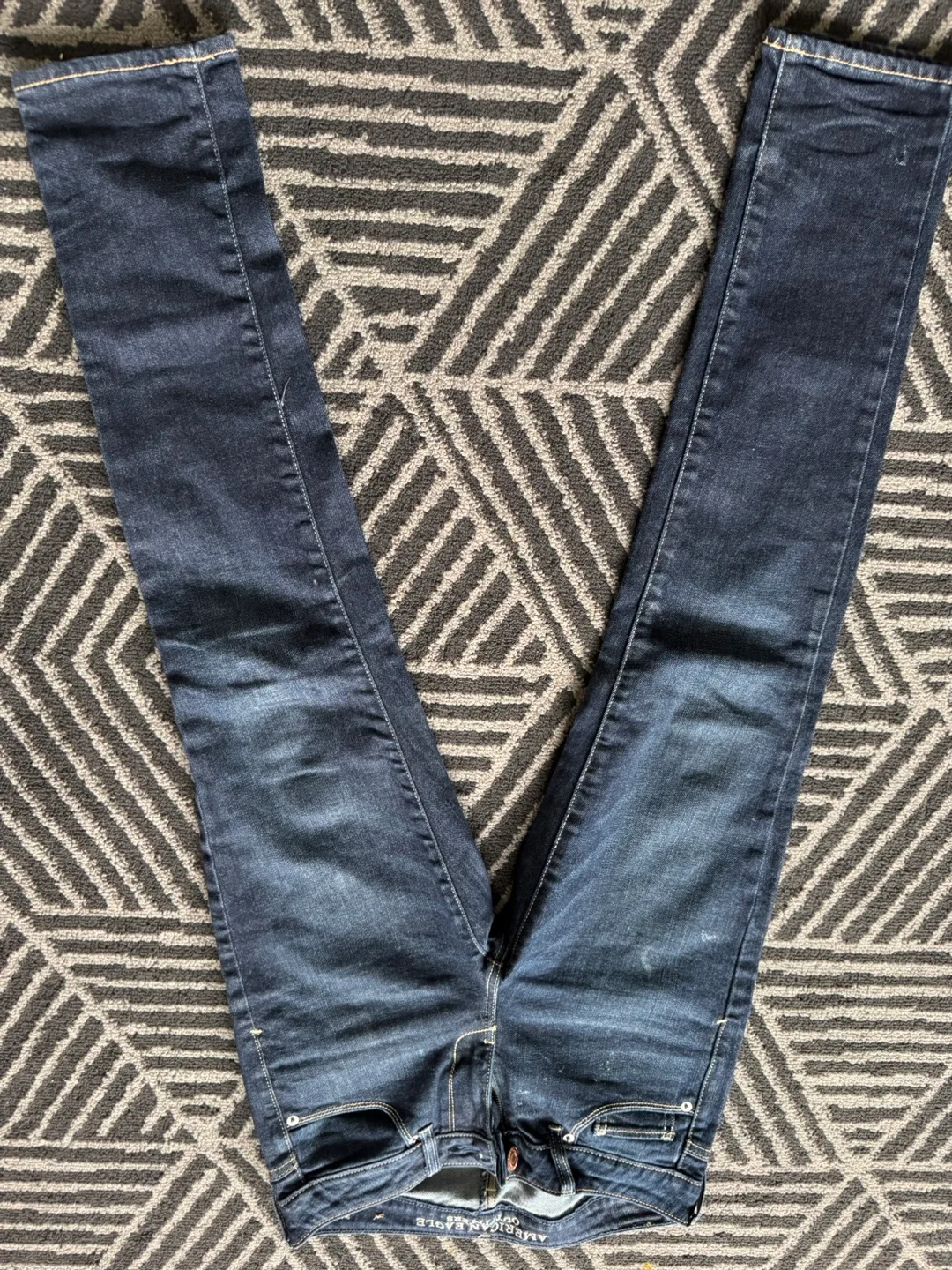 American Eagle Outfitters Jeans - Size 4 - Dark Wash thumbnail