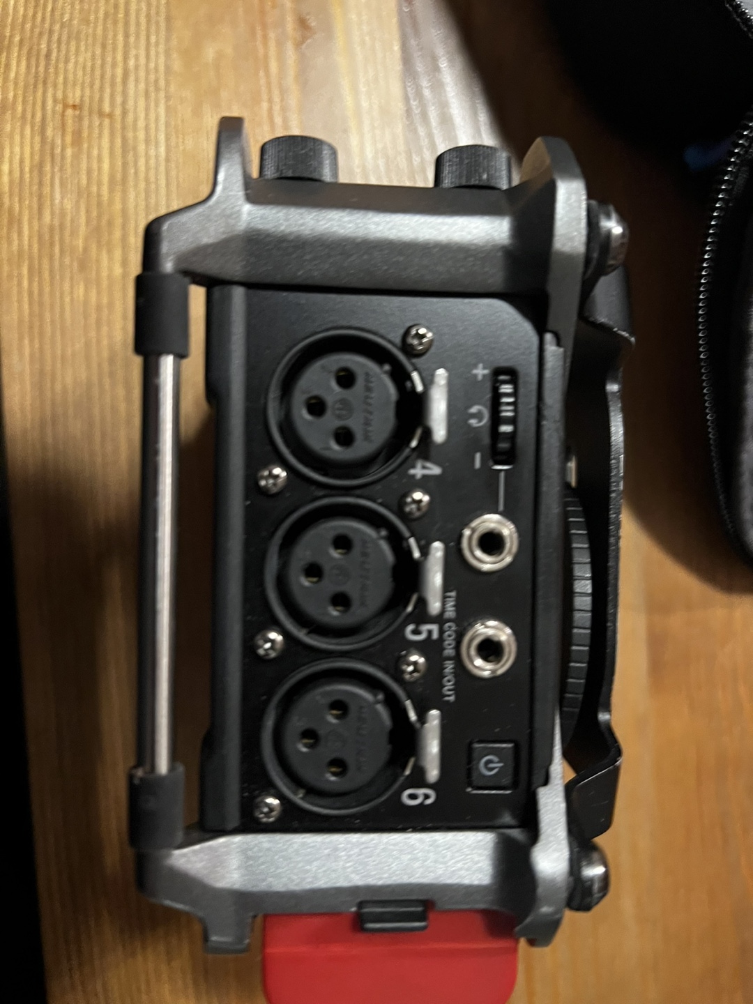 Zoom F6 Portable Audio Recorder and Interface - photo 4