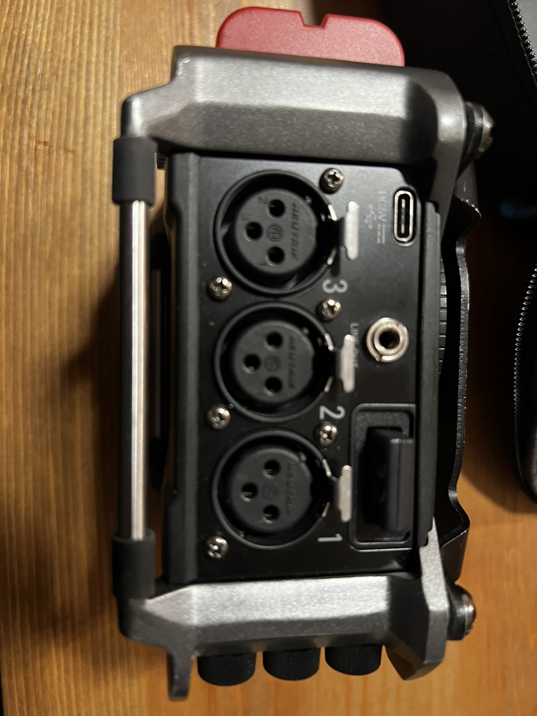 Zoom F6 Portable Audio Recorder and Interface - photo 5