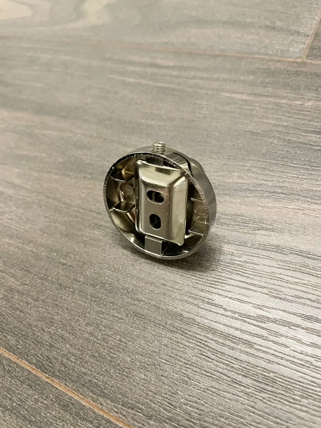 Like New Towel Shelf & Knobs image indicator(6)