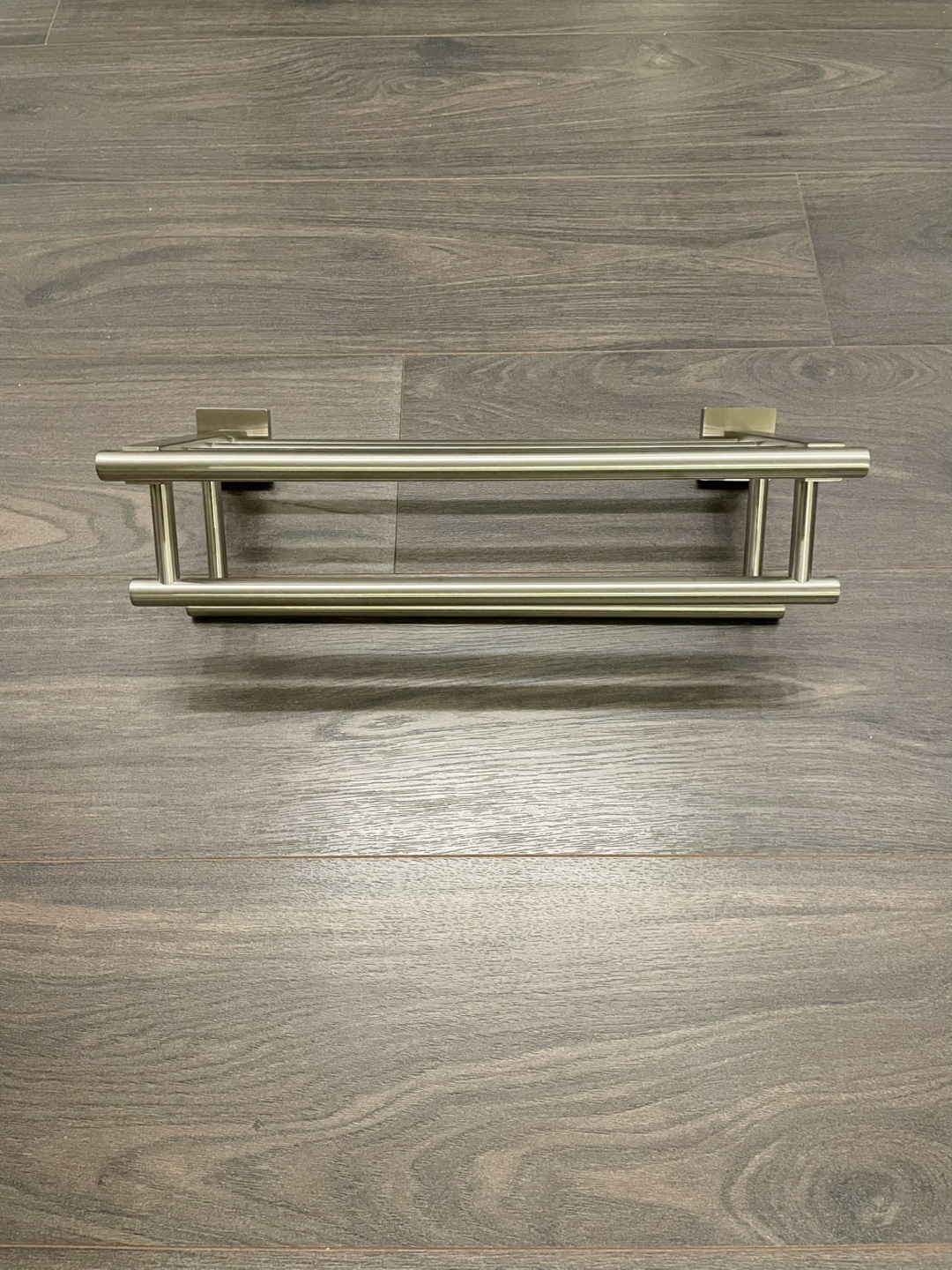 Like New Towel Shelf - Pls Read Description - photo 2