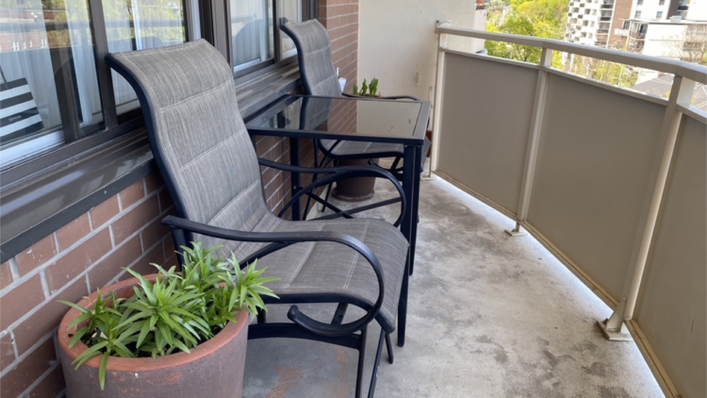 Hampton Bay patio set - photo 4